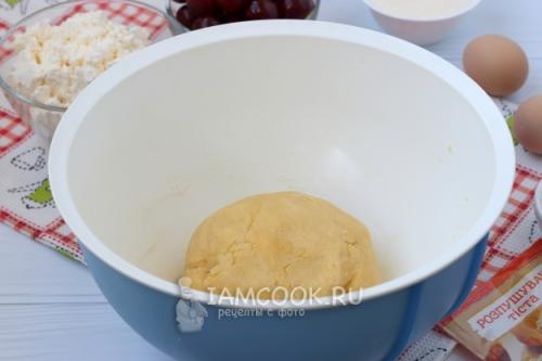 Тертый пирог с творогом и вишней. Песочный пирог с творогом и вишней