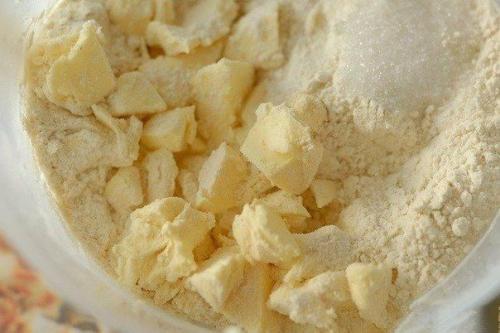 Тертый пирог с творогом и бананом. Пирог-объедение с творогом и бананом