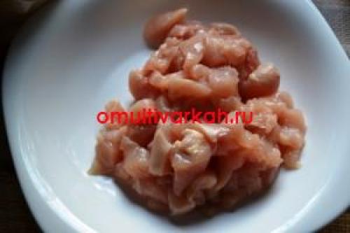 Кабачки фаршированные курицей в мультиварке. Меню