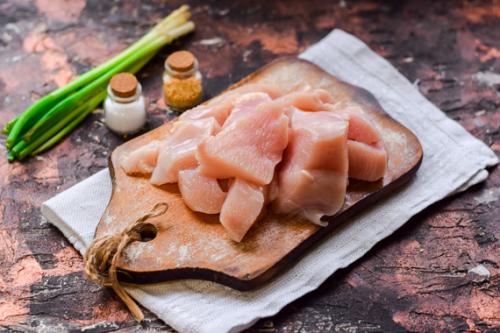 Кабачки фаршированные куриным фаршем. Кабачки с куриным фаршем в духовке