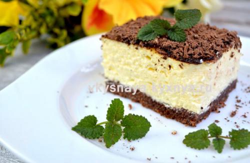 Шоколадно-творожный торт без выпечки