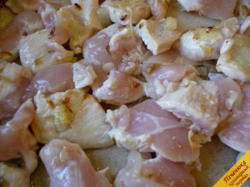 Тушеное куриное филе с грибами. Описание рецепта: