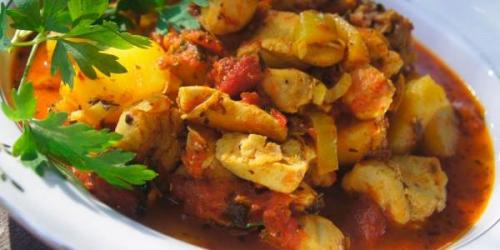 Курица с баклажанами и кабачками в духовке. Как приготовить курицу с кабачками в духовке