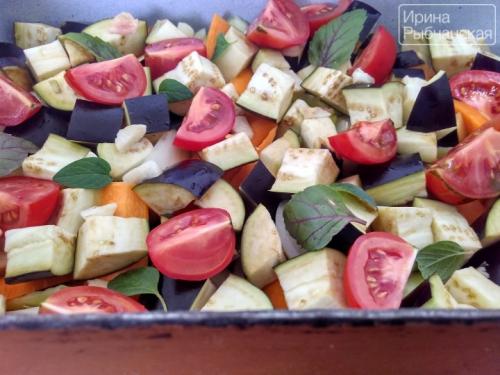Рецепт курицы с баклажанами и помидорами в духовке. Вкуснейшая запеченная в духовке курица с баклажанами и помидорами