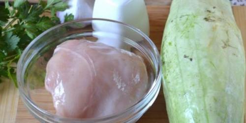 Курица с баклажанами и кабачками в духовке. Как приготовить курицу с кабачками в духовке