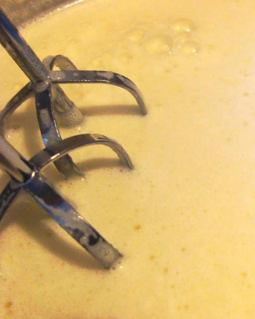 Творожный торт на сковороде с заварным кремом.