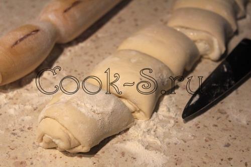 Слоеные булочки с творогом. Слоеные булочки с творогом