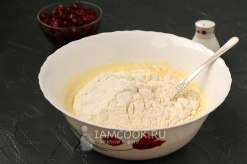 Рецепт пирога с вишней на кефире. Простой пирог с вишней на кефире