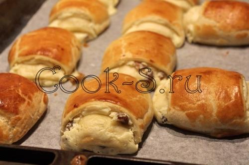 Слоеные булочки с творогом. Слоеные булочки с творогом