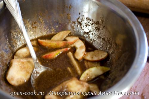 Слоеное тесто с творогом и яблоками. Слойки с творогом и яблоками