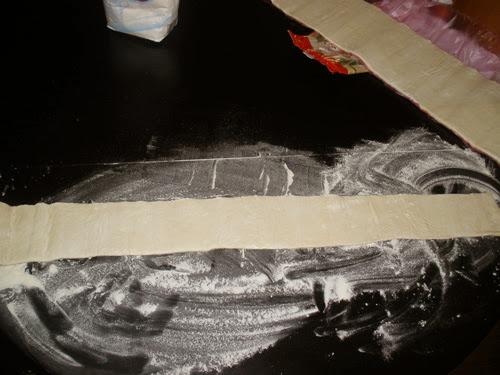 Улитки из слоеного теста с творогом. Пирог улитка из слоеного теста с сладким творогом