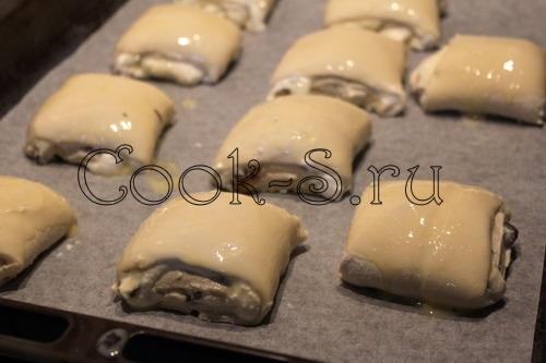 Слоеные булочки с творогом. Слоеные булочки с творогом