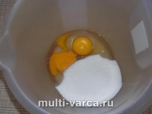 Пирог на кефире с вишней в мультиварке. Пирог на кефире с вишней