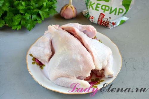 Курица маринованная в кефире запеченная в духовке. Курица в кефире в духовке