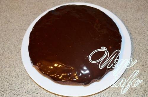 В мультиварке шоколадный пирог с творожными шариками. Пирог с творожными шариками в мультиварке