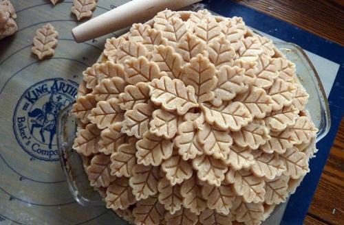 Как украсить яблоками пирог. Как оригинально украсить пирог