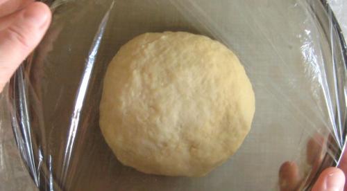 Творожные завитушки в сметанной заливке. Творожные «завитушки» в сметанной заливке