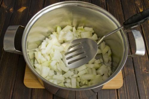 Диетический крем-суп из брокколи. Рецепт 2: суп-пюре из брокколи на курином бульоне