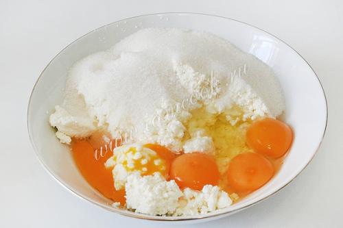 Королевский пирог с творогом с маргарином. Королевская ватрушка