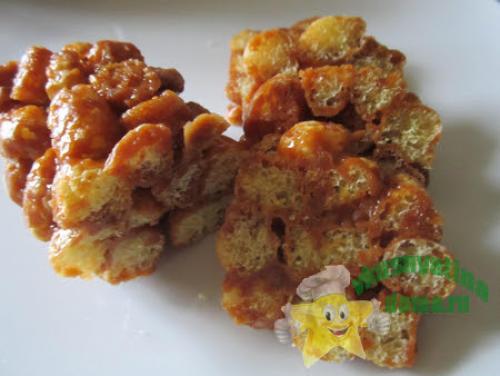 Десерт из кукурузных палочек и ирисок. Кукурузные палочки с ирисками – рецепт из детства