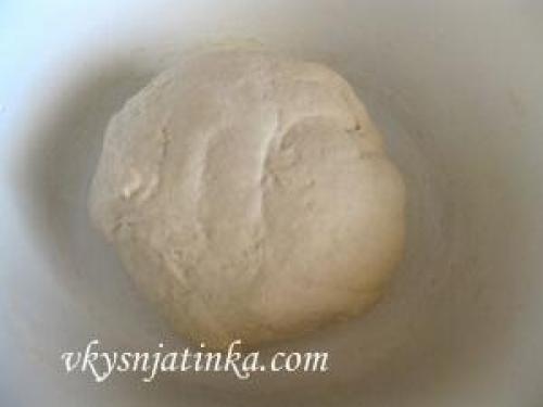 Тесто для сосисок в тесте на воде. Ингредиенты: