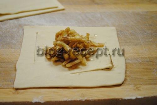 Рецепты из слоёного теста с яблоками. Ингредиенты: