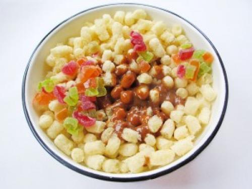 Десерт из кукурузных палочек и сгущенки. Десерт из кукурузных палочек со сгущенкой и