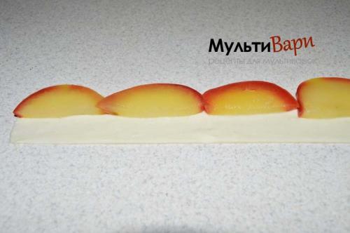 Розочки из слоеного теста с яблоками в мультиварке. Яблоки «Розы в тесте» в мультиварке