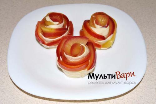 Розочки из слоеного теста с яблоками в мультиварке. Яблоки «Розы в тесте» в мультиварке