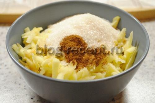 Рецепты из слоёного теста с яблоками. Ингредиенты: