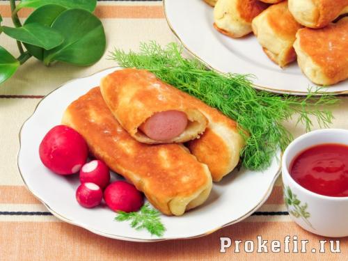 Сосиска в тесте жареная на кефире. Рецепт 6: сосиски в тесте на сковороде без дрожжей
