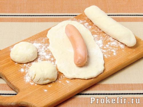 Сосиска в тесте жареная на кефире. Рецепт 6: сосиски в тесте на сковороде без дрожжей