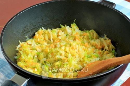 Пирожки на кефире с капустой. Пирожки с капустой на кефире (на сковороде)