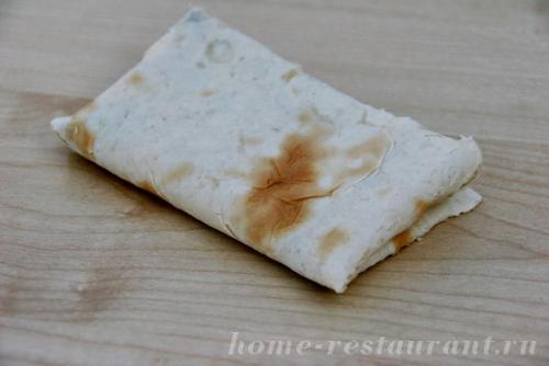 ЛАВАШ на мангале с сыром и помидорами. 