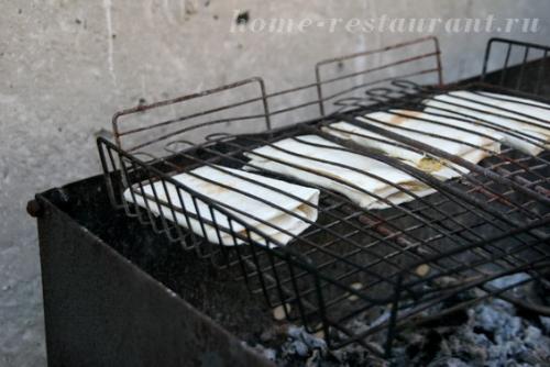 ЛАВАШ на мангале с сыром и помидорами. 