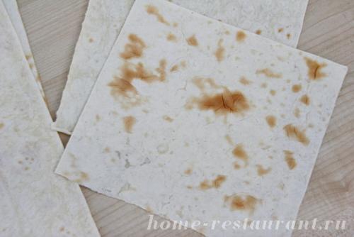 ЛАВАШ на мангале с сыром и помидорами. 