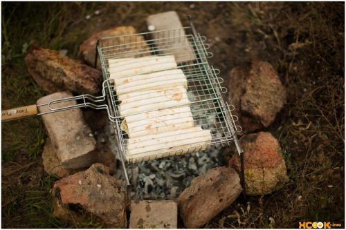 ЛАВАШ на мангале с сыром адыгейским. Лаваш с сыром и помидорами на гриле - фото рецепт закуски