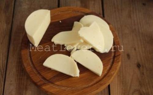 ЛАВАШ с сыром и зеленью на мангале рецепт. Как приготовить хрустящие конвертики из лаваша с нежной сырной начинкой