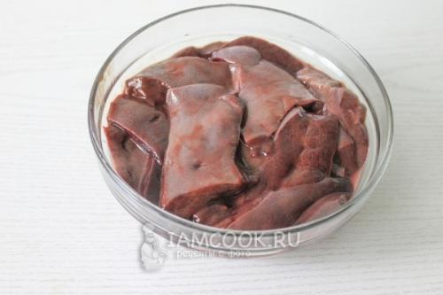 Печёночный торт из свиной печени рецепт. Печеночный торт из свиной печени