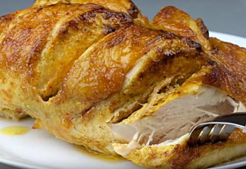 Куриная грудка целиком в духовке. Сочная куриная грудка, запеченная в духовке – 7 лучших рецептов приготовления