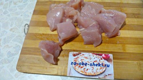 Диетическая куриная грудка в кефире. Грудка в кефире в духовке: рецепт для диеты, ПП и просто так!