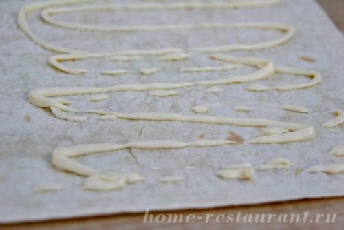 ЛАВАШ на мангале с сыром и помидорами. 