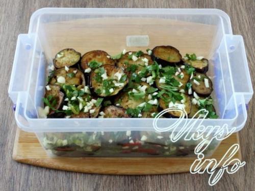 Закуска из маринованных баклажан и перцев-гриль. Маринованные баклажаны с перцем гриль