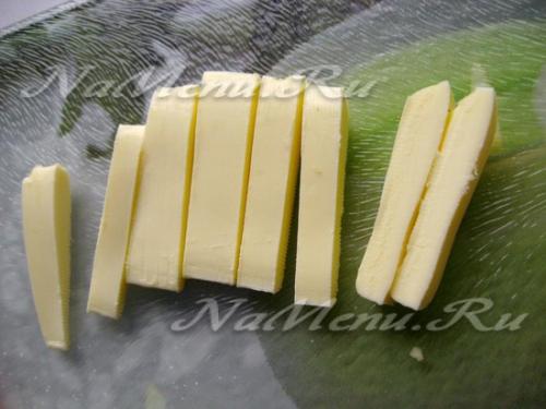 Куриные рулетики с сыром и зеленью на сковороде. Рецепт 2: вкусные куриные рулетики с сыром на сковороде