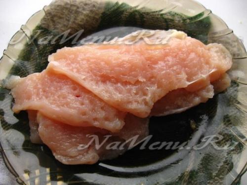 Куриные рулетики с сыром и зеленью на сковороде. Рецепт 2: вкусные куриные рулетики с сыром на сковороде