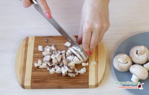 Фаршированные куриные грудки с грибами и сыром в духовке рецепт. Грудка, фаршированная грибами и сыром, в духовке