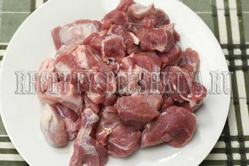 Гречка в горшочке с мясом и сметаной. Вкусная рассыпчатая гречка с мясом в горшочках