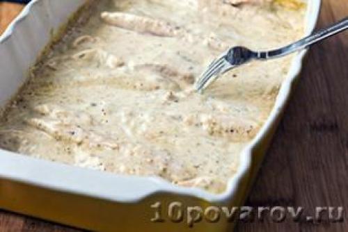 Куриное филе в духовке со сметаной. Куриное филе запеченное в сметане