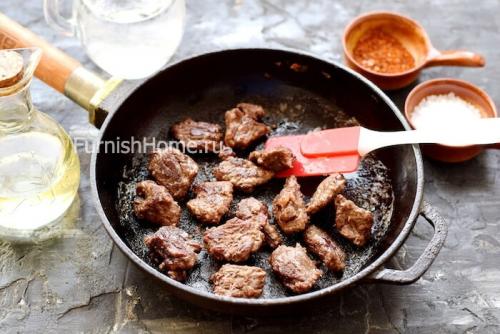 Гречка с мясом и сыром в горшочке. Гречка с мясом в горшочке