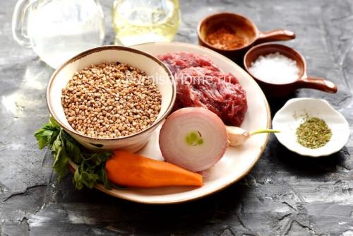 Гречка с мясом и сыром в горшочке. Гречка с мясом в горшочке